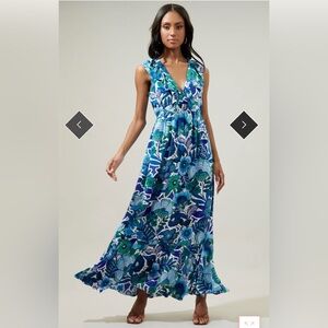 NWOT Sugarlips Andretta Floral Bayla Deep V Maxi Dress S